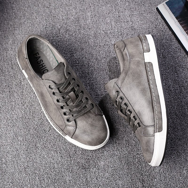 Fashion-Sneakers-Men-Shoes-Soft-Leather-Mens-Casual-Shoes-Flat-Male-Footwear-Classic-Black-White-Shoes-2